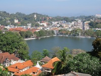 Uitzichtpunt op Kandy Sri Lanka Djoser