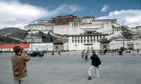 Potala paleis Lhasa Chin en Tibet Djoser
