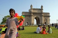 India meisje poort grasveld Djoser