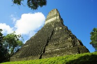 Zicht op Tikal