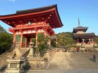 Kyoto Kiyomizu Dera tempel entree Japan Djoser