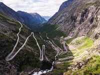 Trollstigen uitzicht op weg Noorwegen Djoser