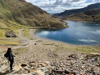 Snowdonia nationaal park uitzicht op meer Wales Djoser