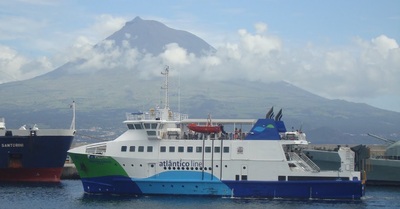 Veerboot Pico en São Jorge Azoren Djoser