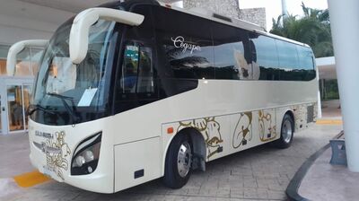 Bus buitenkant fietsreis Mexico Djoser