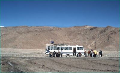 China en tibet bus vervoersmiddel Djoser 