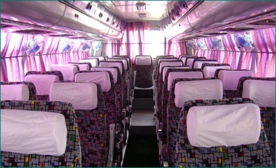 China en tibet bus binnenkant vervoersmiddel Djoser 