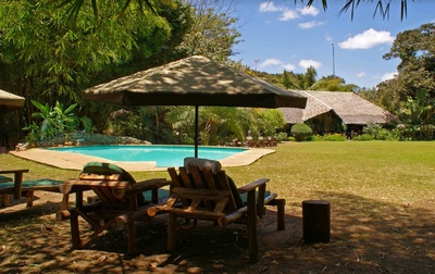 Arusha Moivaro lodge zwembad Tanzania Djoser