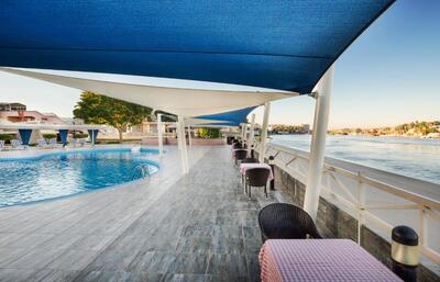 Obelisk Nile Hotel zwembad Aswan Egypte