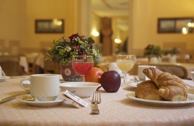 Hotel Nuovo Rebecchino Napels Italië Djoser