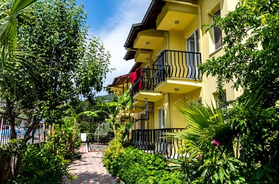 Bayrams Place - Buitenkant