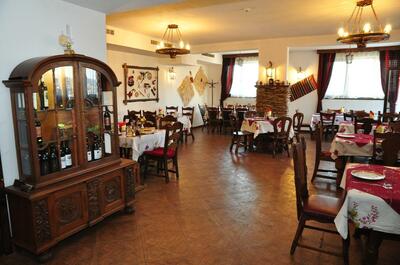 Hotel Emaly 2 restaurant Separeva Bulgarije
