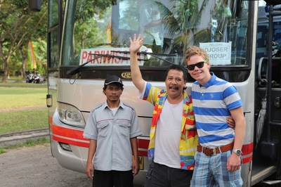 rondreis kleine sunda eilanden bus vervoersmiddel Djoser 