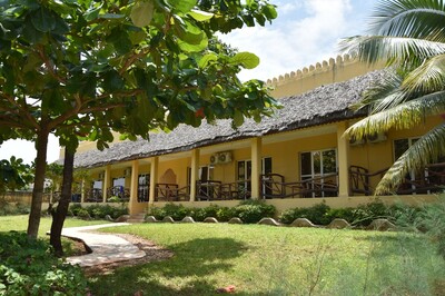 zanzibar kendwa beach acco