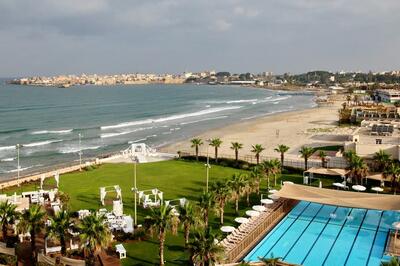 Palm Beach Hotel zwembad strand Akko Israel