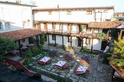 Hotel Tradita tuin Shkodra Albanie