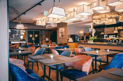 Hotel Warschau