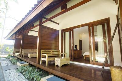 Royal Regrantis Villa Karang