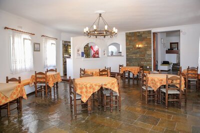 hotel asterias paros ontbijtzaal