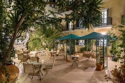 palladion hotel syros tuin