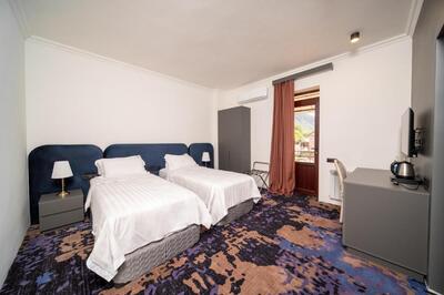 hotel kefilyan haghpat kamer