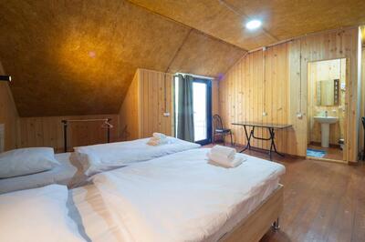 valodia's cottages varzia kamer