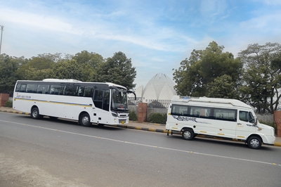 tempo traveller en bus ladakh