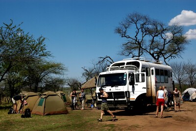 |Oeganda Tanzania Zanzibar Truck vervoer Djoser 