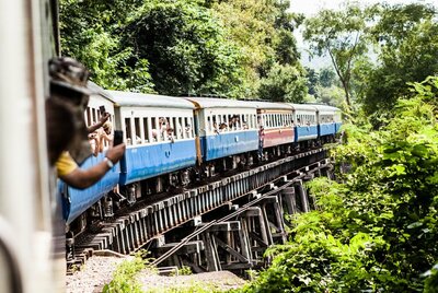 Trein Kanchanaburi Thailand