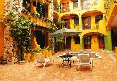 Hotel Haciende del Caribe binnenplaats Playa del Carmen Mexico