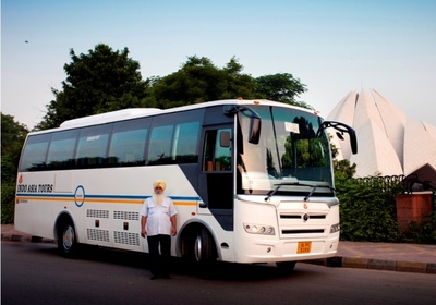 Bhutan bus vervoersmiddel Djoser 