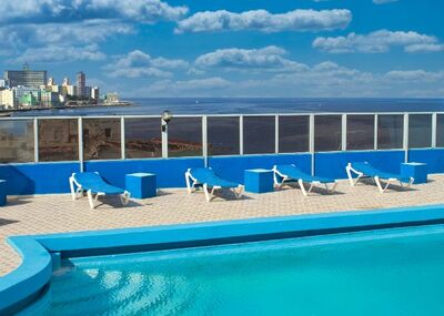 Hotel Deauville Havana zwembad Cuba Djoser