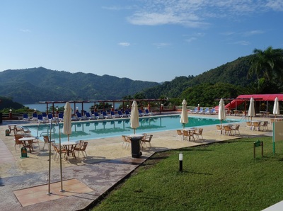 Cuba Hanabanilla Hotel zwembad