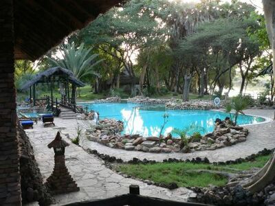 Tanzania en zanzibar zwembad hotel accommodatie overnachting rondreis Djoser Family