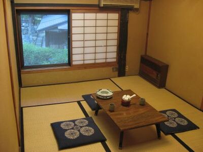 Japan tempel overnachting kamer Honno-in Koyasan Djoser