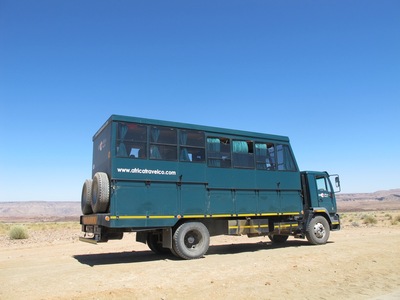 Truck Namibie hotelreis zijkant