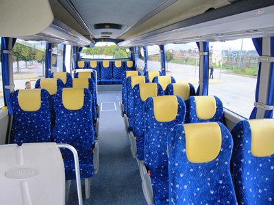 Bus binnenkant Spanje Andalusië Djoser