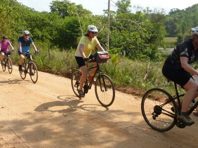 Fietsreis Sri Lanka moutainbike vervoer Djoser 