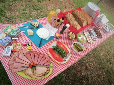 lunch canada family kamperen