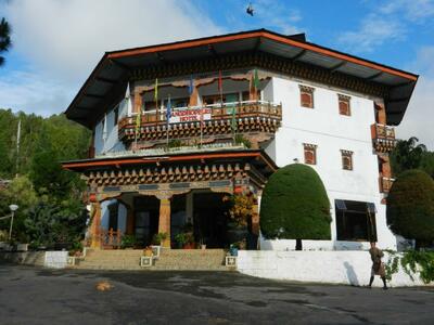 Buitenkant Zangto Pelri Punakha Bhutan Djoser