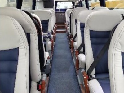 Binnenkant bus Roselyn bus Cornwall Djoser