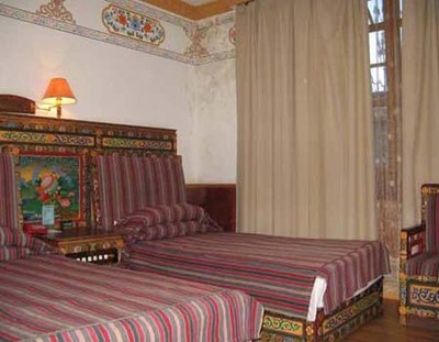 China en tibet hotel accommodatie overnachting Djoser 