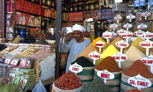 Egypte Khalili souvenirmarkt specerijen Djoser