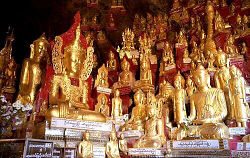 Boeddha’s van Pindaya Myanmar Djoser