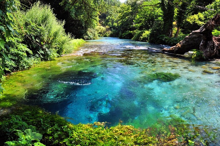 Blue Eye River, Albanië