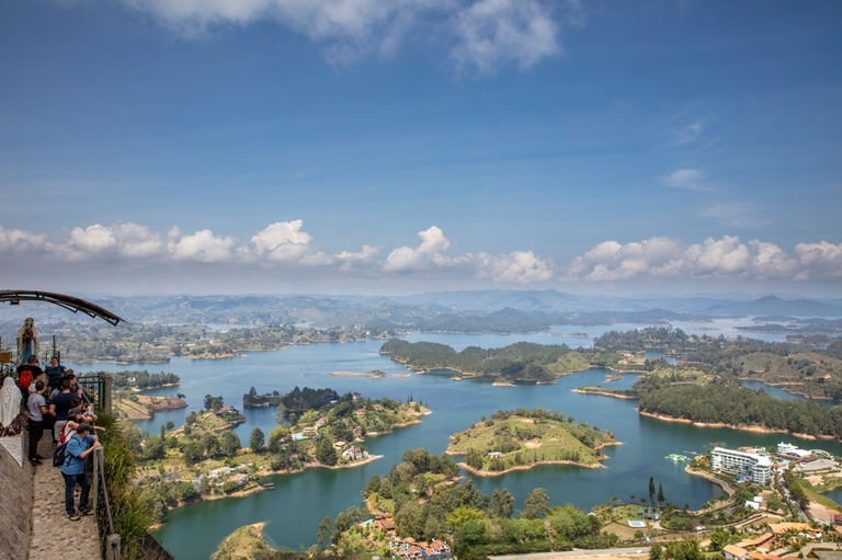 Meer Guatape Colombia