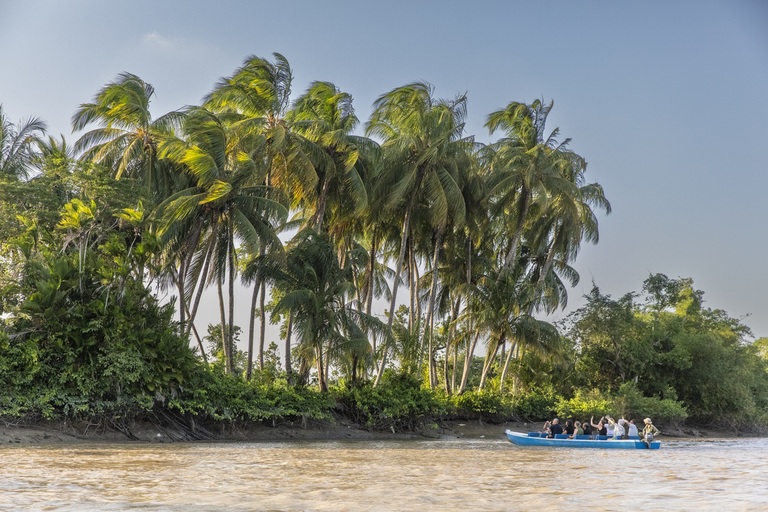 Rivier boot Suriname