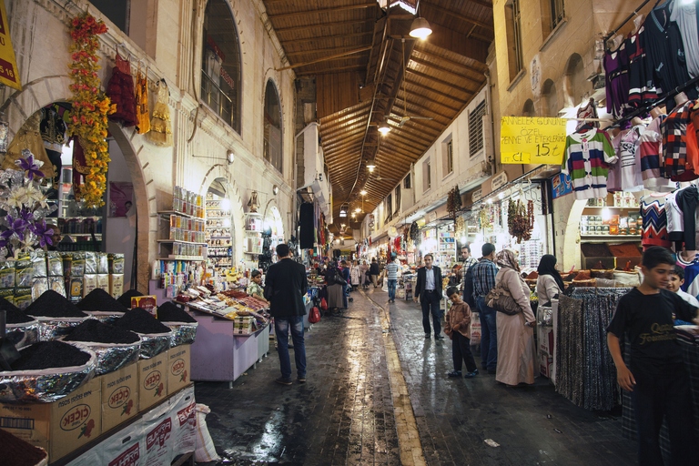 Urfa bazaar souk Turkije