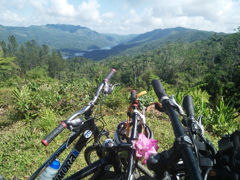 Fietsen Topes de Collantes Cuba