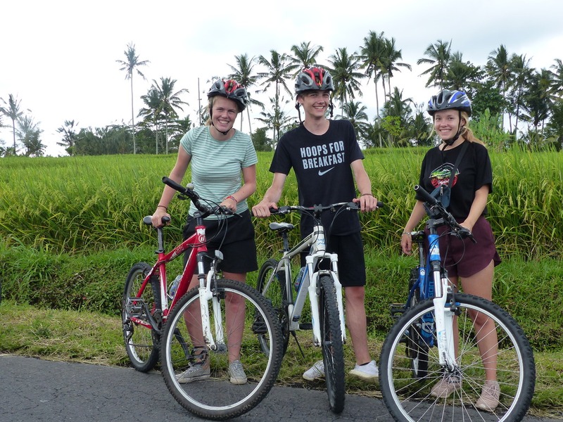 Met Djoser Family op fietsexcursie in Azië